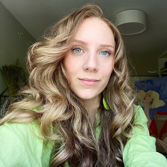 Meet your Posher, Jaimie - Picture 1 of 1